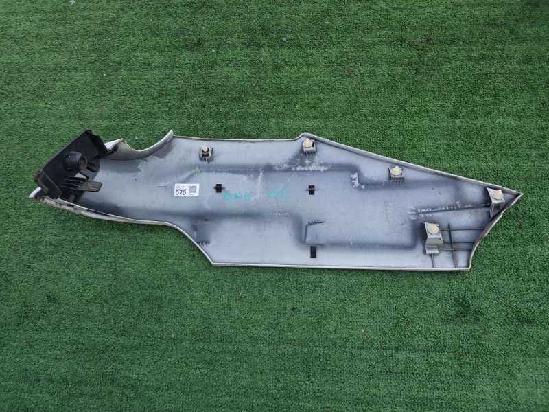 Накладка на крыло задняя левая Sienta 2016 NSP170G 2NR-FKE
