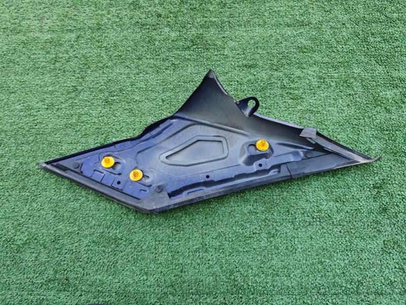 Уголок крыла передний правый Serena 2017 GFC27 MR20