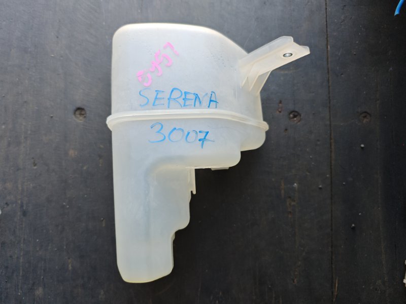 Запчасть бачок расширительный Nissan Serena 2017 GFC27 MR20 контрактная Бачок расширительный Nissan Serena 2017 GFC27 MR20 контрактная