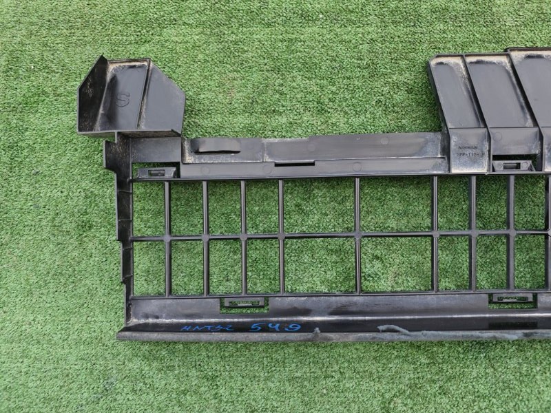 Пластик радиатора инвертора передний Xtrail HNT32 Пластик радиатора инвертора передний Xtrail HNT32