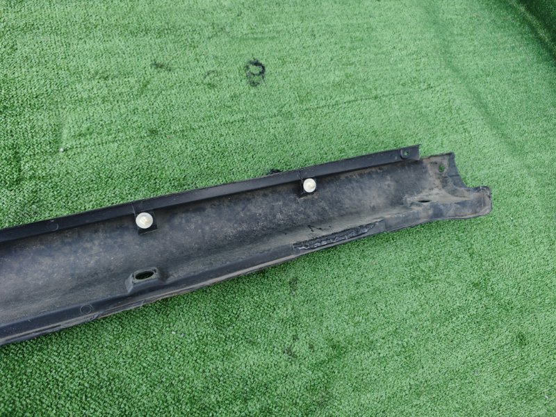 Накладка на порог правая XBEE 2019 MN71S K10C Накладка на порог правая XBEE 2019 MN71S K10C