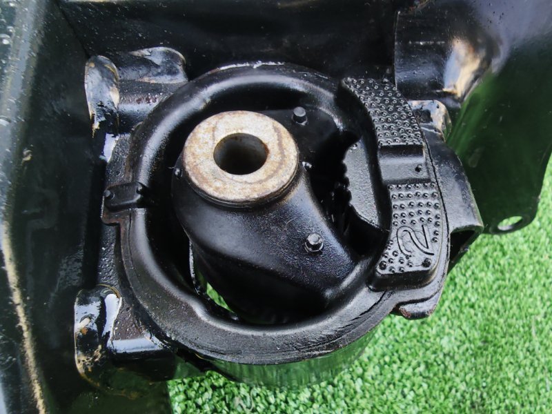 Подушка двигателя левая Toyota Sienta NSP170G 2NR-FKE