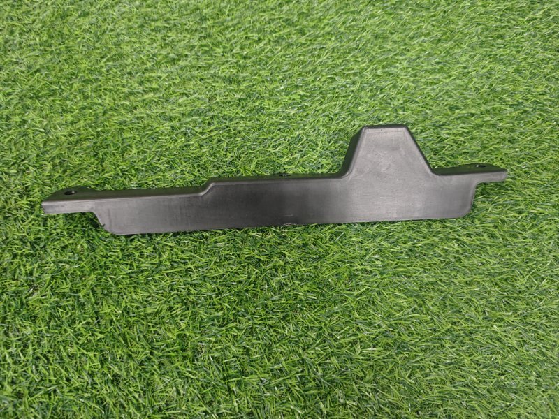 Брызговик передний левый Camry 2018-2022