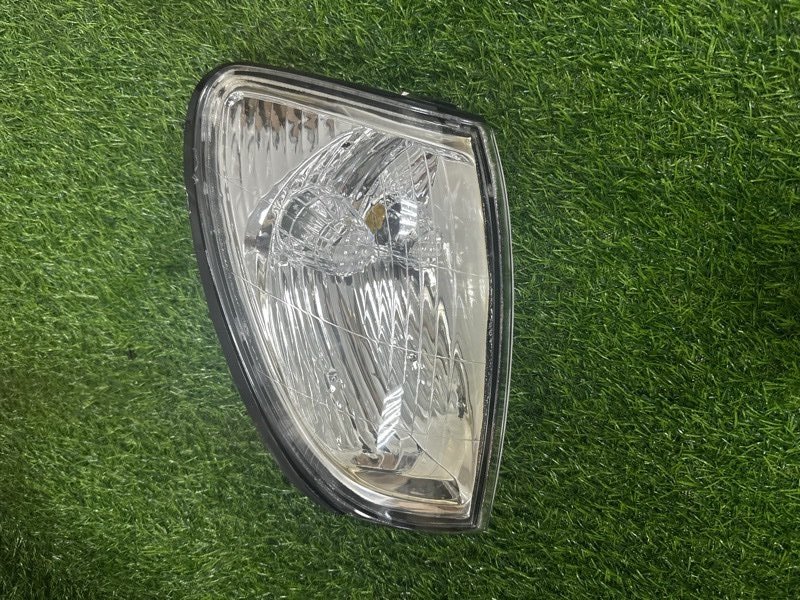 Габарит передний правый Land Cruiser 1998-2007