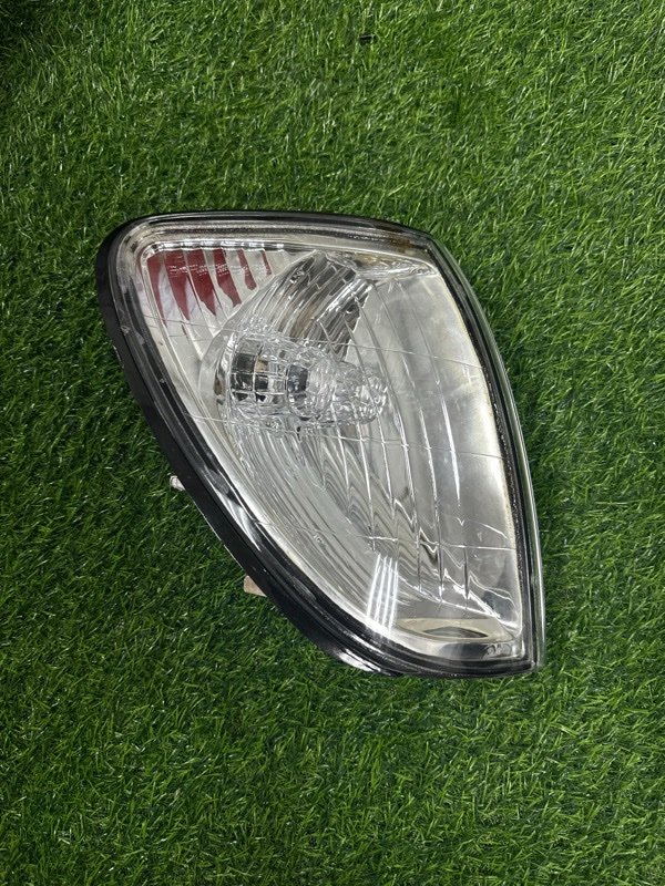 Габарит передний правый Land Cruiser 1998-2007