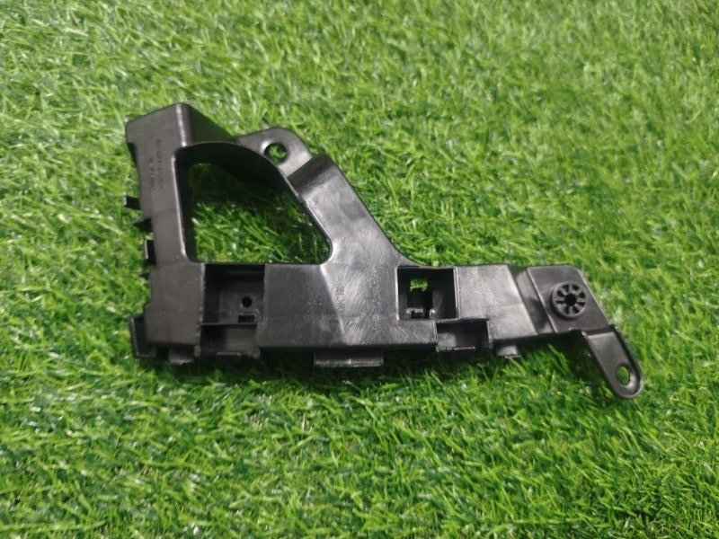Крепление бампера переднее правое CR-V 2020-2022