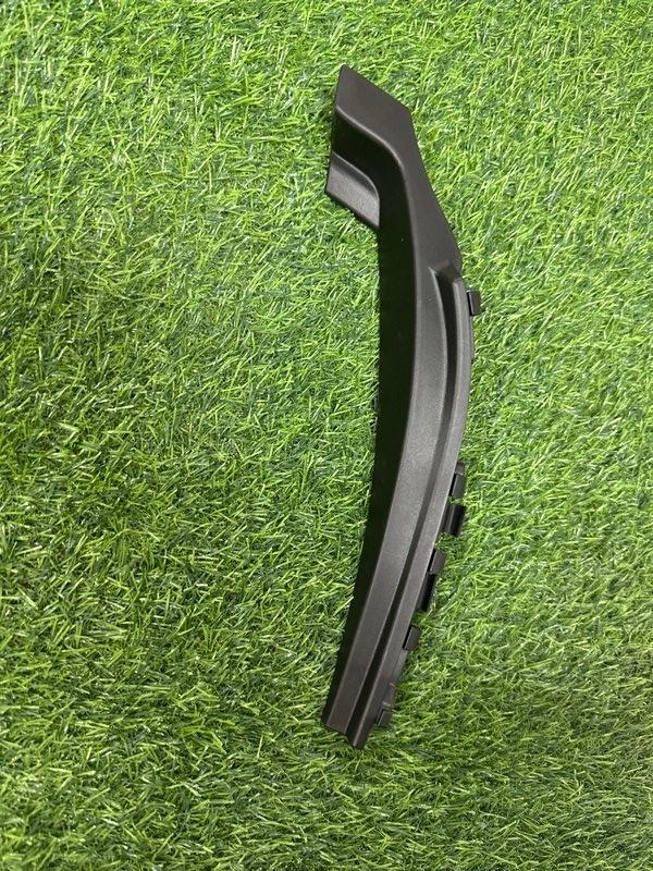 Уголок жабо передний правый Nissan Sylphy 2012-2023 668943RA0A новая