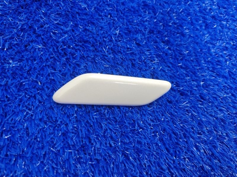 Крышка форсунки омывателя фар передняя левая toyota Prado 2010-2013 новая