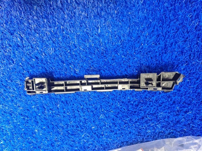 Крепление бампера переднее правое Odyssey 2015-2018