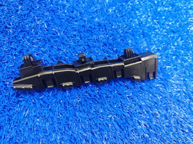 Крепление бампера переднее левое Subaru XV 2012-2015 57707FJ150 новая