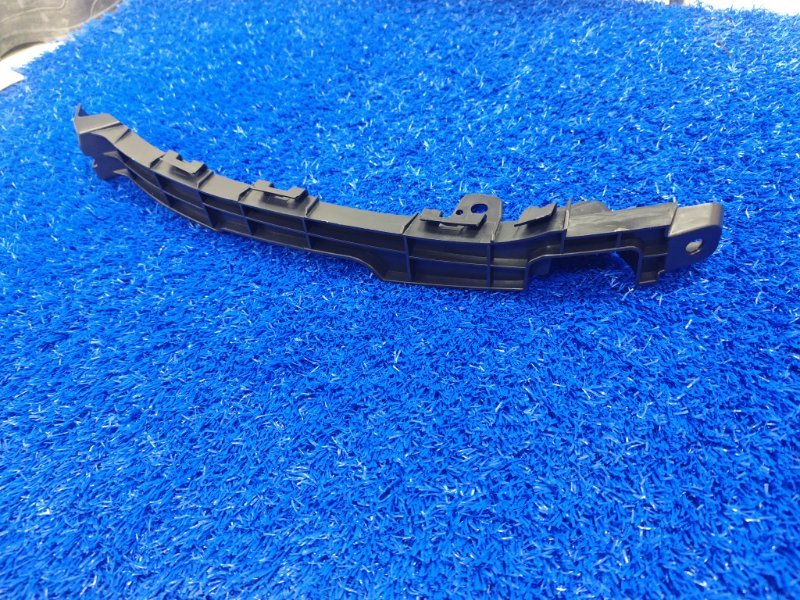 Крепление бампера переднее правое Fit 2021-2022 Крепление бампера переднее правое Fit 2021-2022