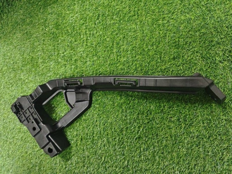 Планка под фару передняя правая Vezel 2018-2022