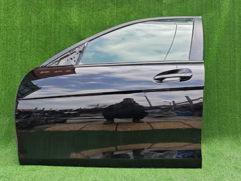 Дверь передняя левая C-class W204