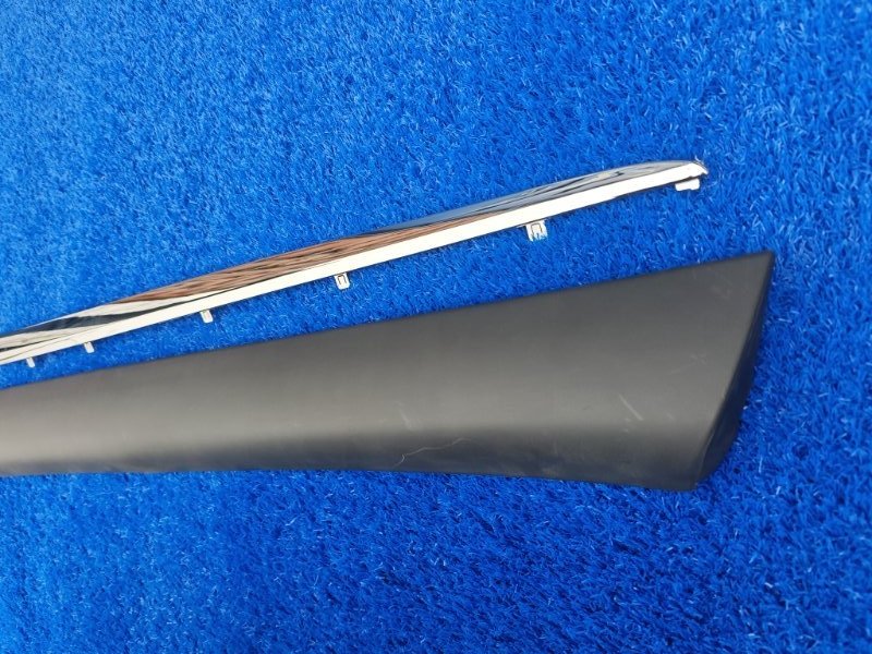 Молдинг двери передний правый Lexus RX