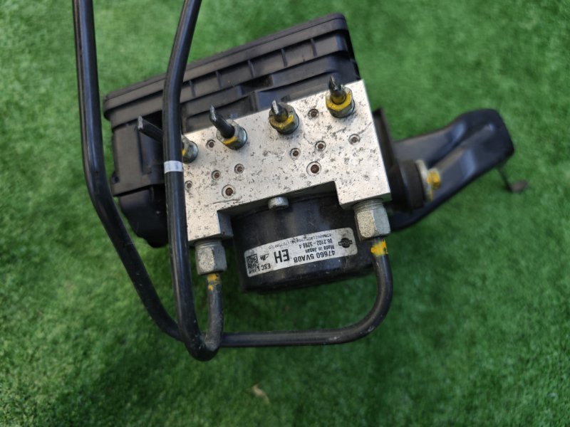 Блок ABS Nissan Note E12 HR12