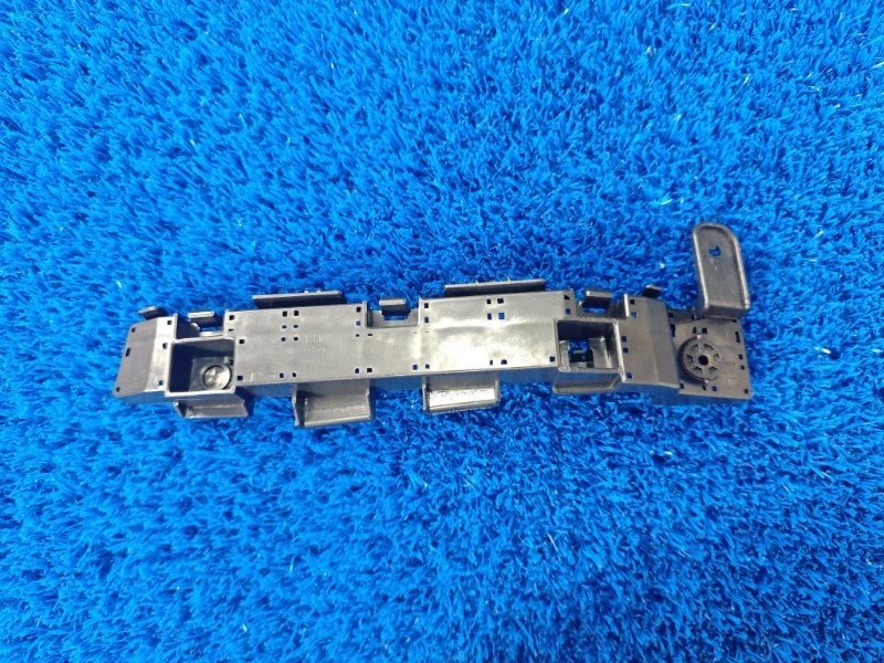 Крепление бампера переднее левое Honda H-RV 2013-2021 711-tc4-h01 новая