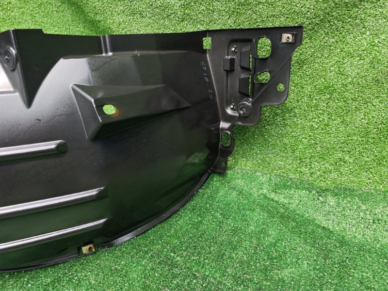 Подкрылок передний левый Honda Fit GK3 L13B