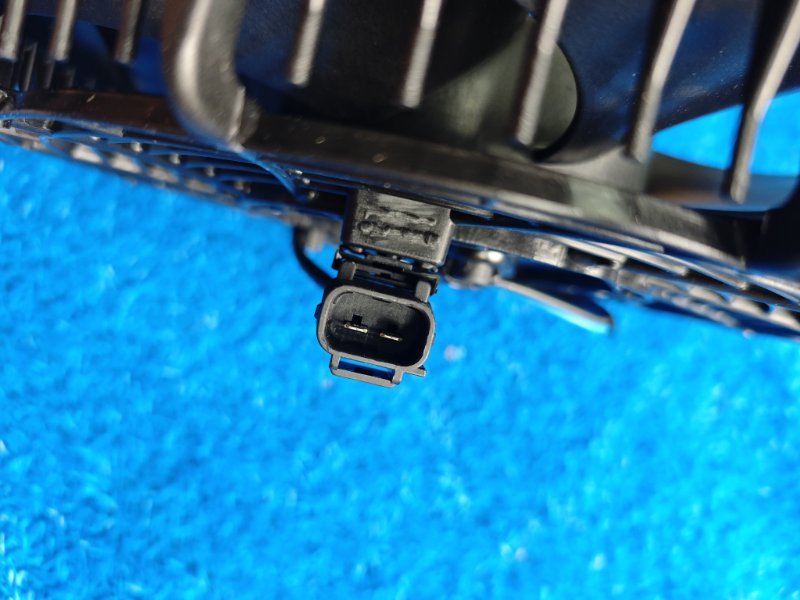 Вентилятор радиатора кондиционера LX570 2007-2012