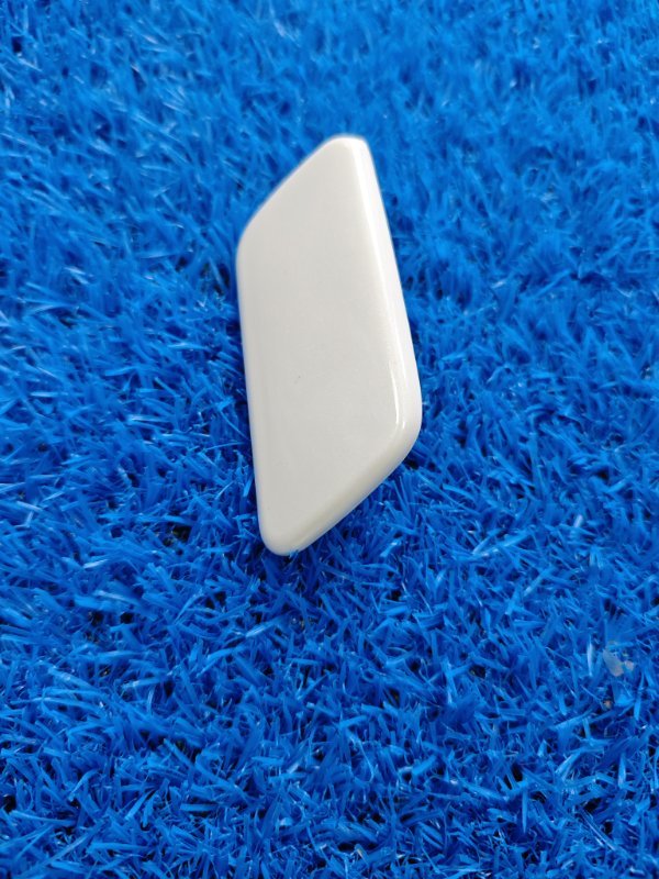 Крышка форсунки омывателя фар передняя правая toyota Land Cruiser