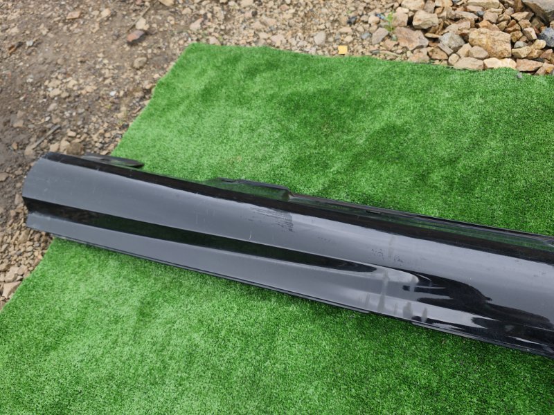 Накладка на порог левая C-Class W204