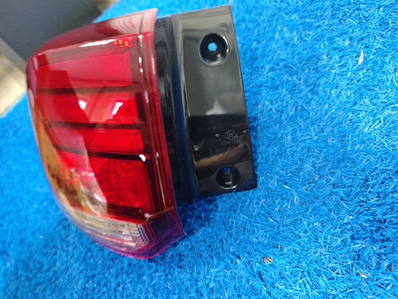 Стоп-сигнал задний левый Outlander 2016-2021