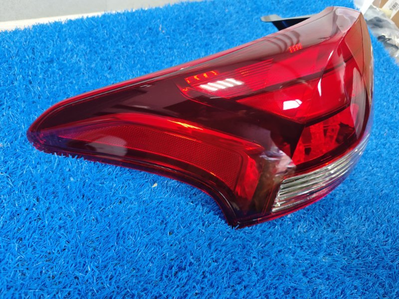 Стоп-сигнал задний левый Mitsubishi Outlander