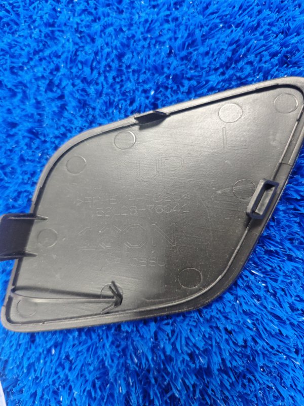 Заглушка бампера передняя левая UX200 2019-2021