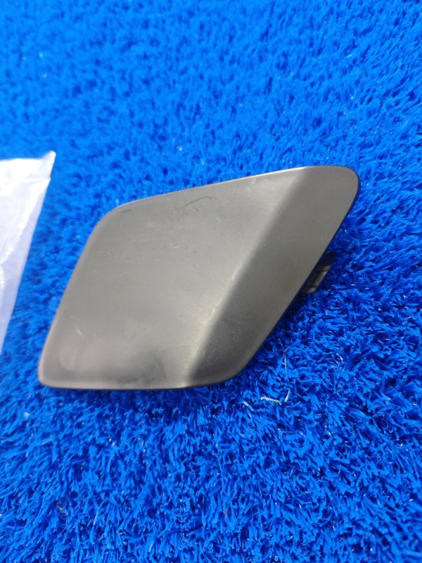 Заглушка бампера задняя левая Prius 2015-2018