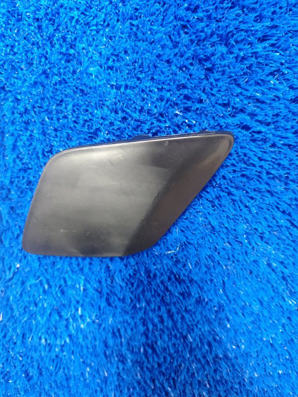 Заглушка бампера задняя левая toyota Prius