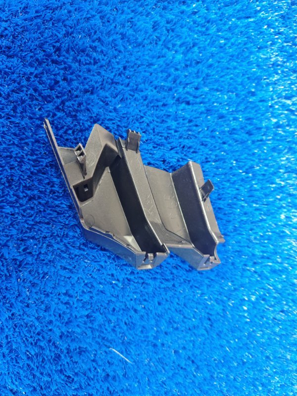 Заглушка бампера передняя левая NX200 2018-2021 Заглушка бампера передняя левая NX200 2018-2021