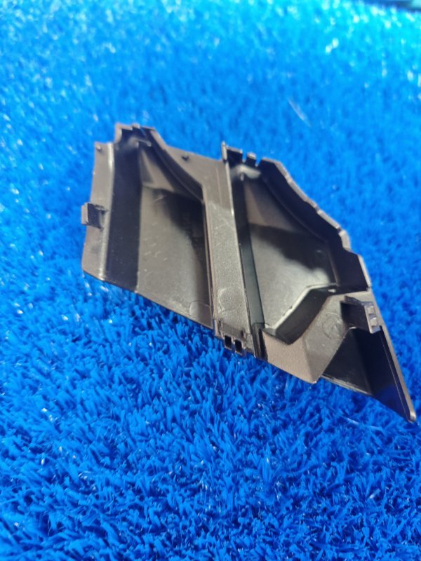 Заглушка бампера передняя левая NX200 2018-2021 Заглушка бампера передняя левая NX200 2018-2021