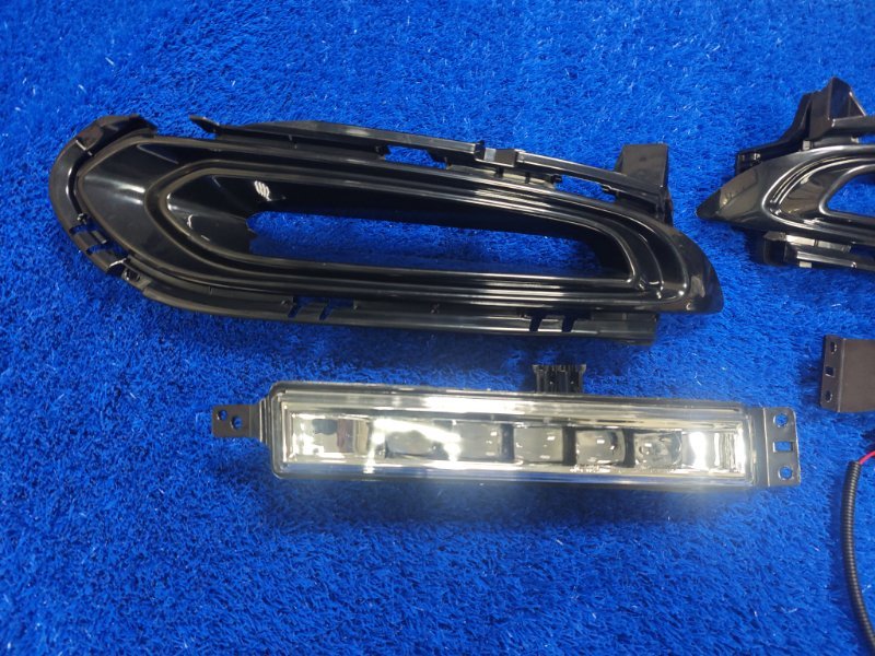 Туманки передние Vezel 2013-2018 RU