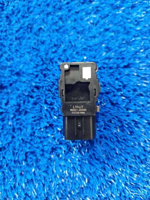 Датчик парковки передний Land Cruiser 2008-2011