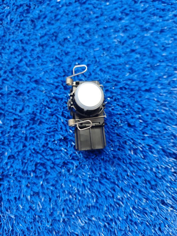 Датчик парковки передний Land Cruiser 2008-2011