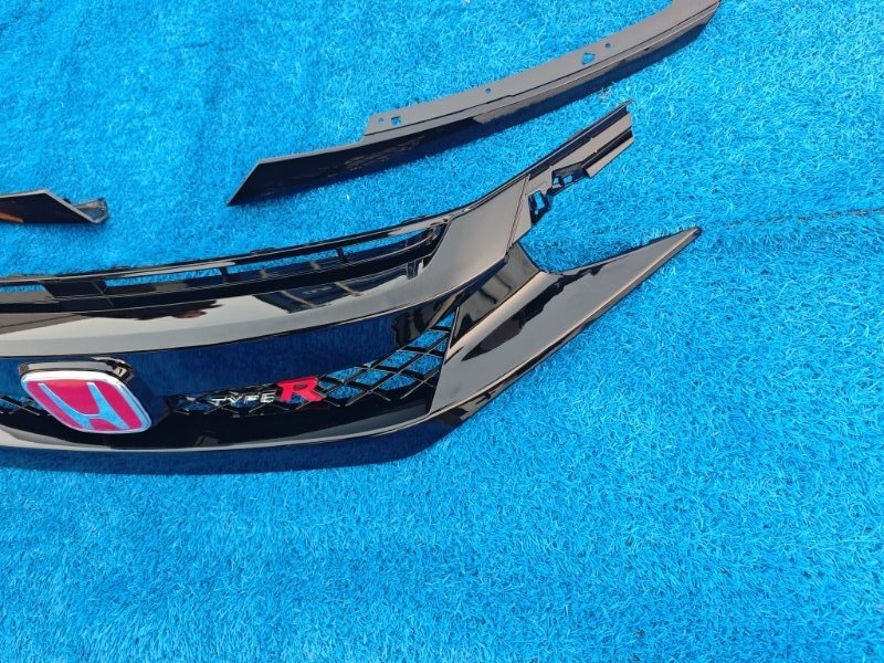 Решетка радиатора передняя Civic 2019-2021