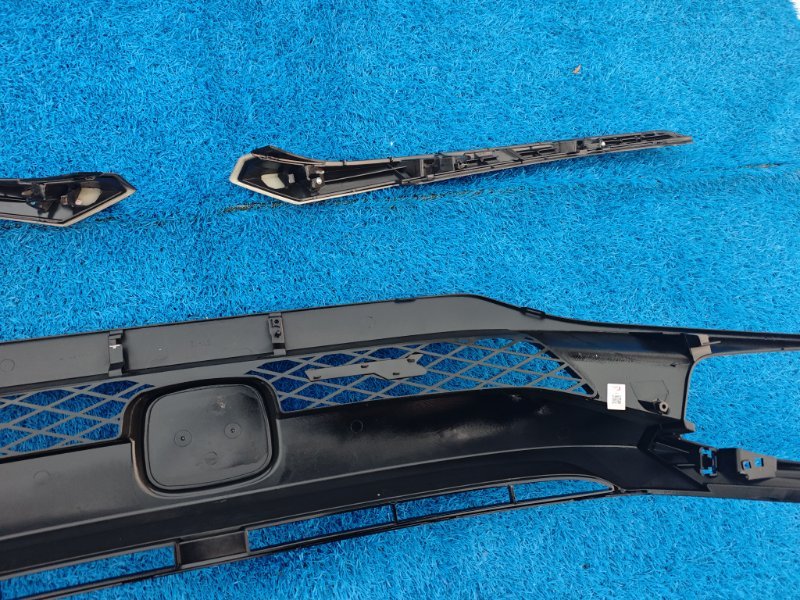 Решетка радиатора передняя Civic 2019-2021