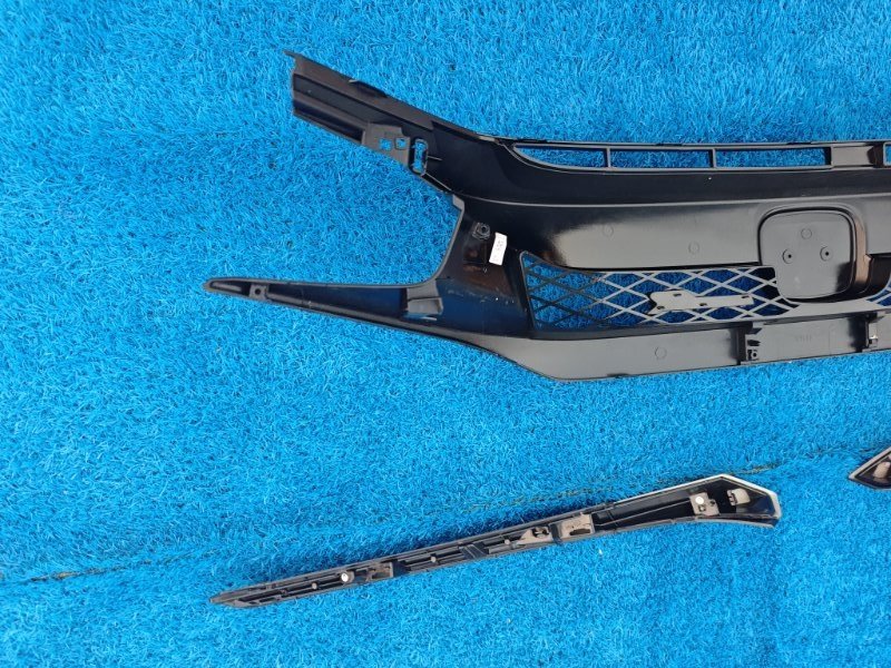 Решетка радиатора передняя Civic 2019-2021