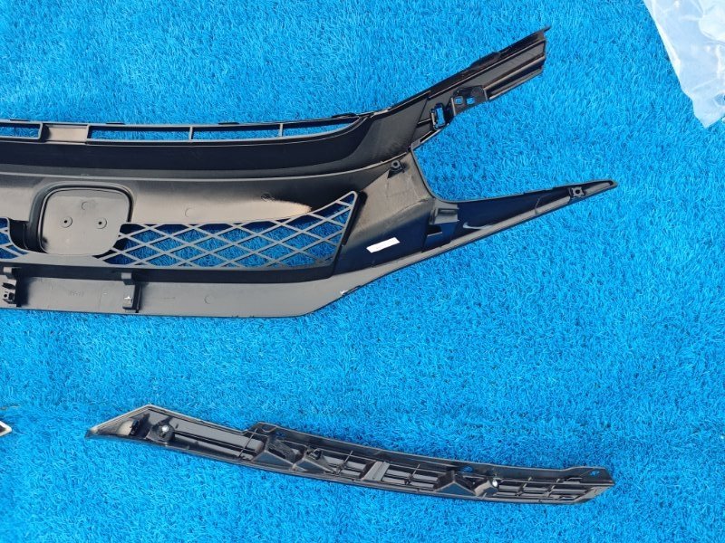 Решетка радиатора передняя Civic 2019-2021