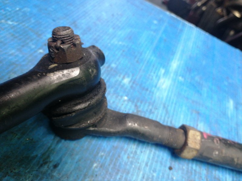 Рулевая трапеция передняя NAVIGATOR 1998 UN173 TRITON54L