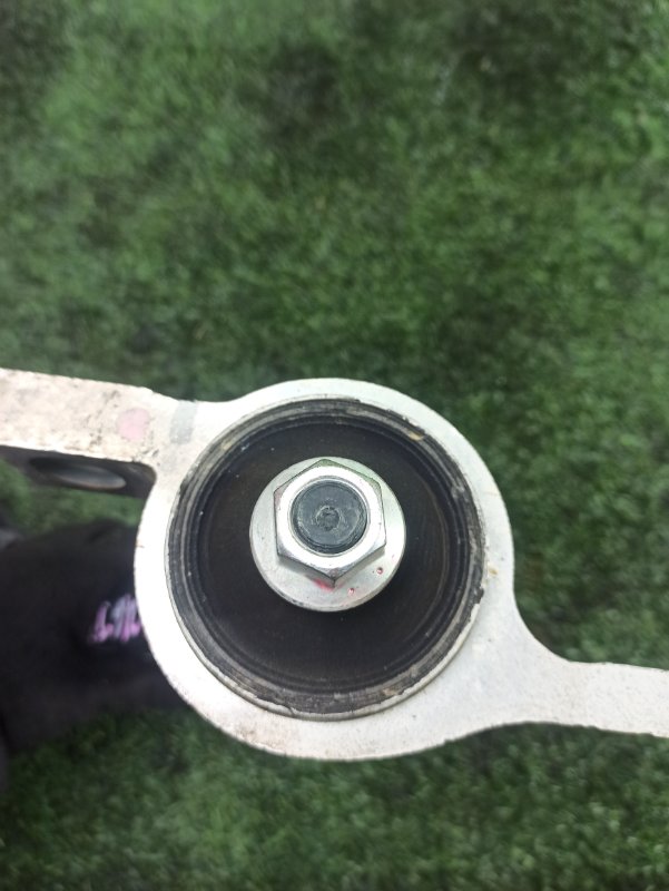 Рычаг нижний передний левый CROWN 2007 GRS180 4GR-FSE