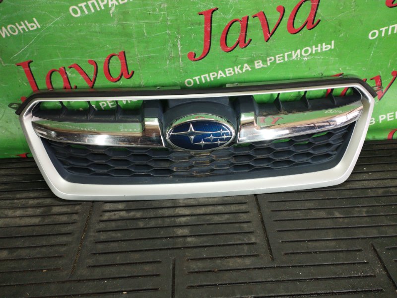 Решетка радиатора Subaru Impreza GP6 FB20 2012 передняя (б/у) ЛОМ КРЕПЛЕНИЙ .