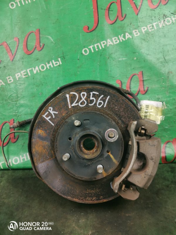 Ступица Toyota Vitz KSP90 1KR-FE 2010 передняя правая (б/у) 2WD. ABS