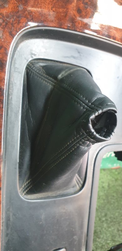 Консоль кпп TOYOTA LAND CRUISER UZJ100 2UZ-FE