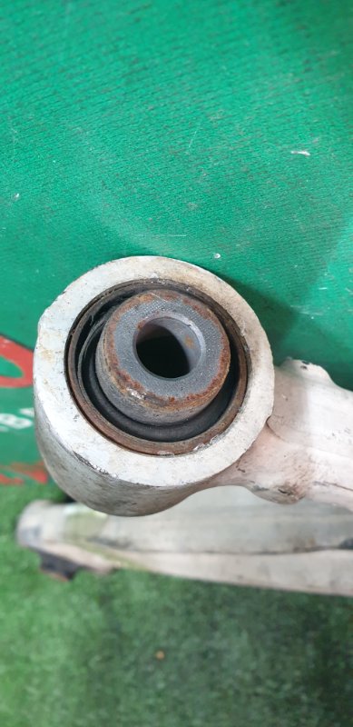 Рычаг нижний передний правый SUBARU LEGACY BR9 EJ255