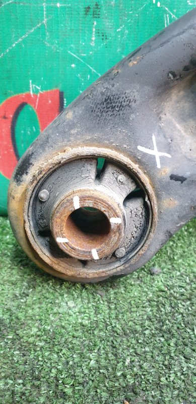 Рычаг нижний передний правый MOBILIO 2005 GB1 L15A