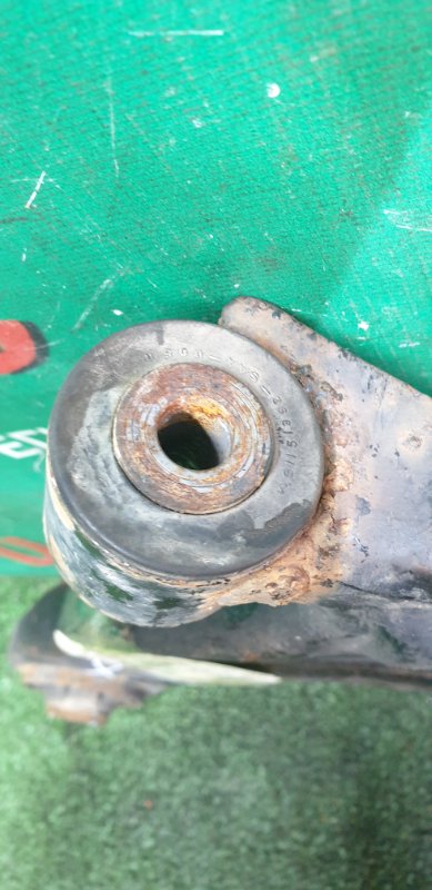 Рычаг нижний передний правый HONDA MOBILIO GB1 L15A