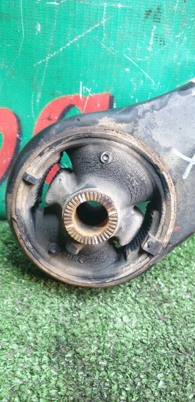 Рычаг нижний передний правый WISH 2007 ZNE10 1ZZ-FE