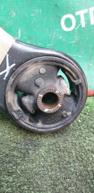 Рычаг нижний передний левый WISH 2007 ZNE10 1ZZ-FE