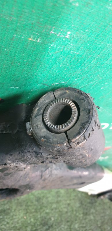 Рычаг нижний передний левый TOYOTA WISH ZNE10 1ZZ-FE