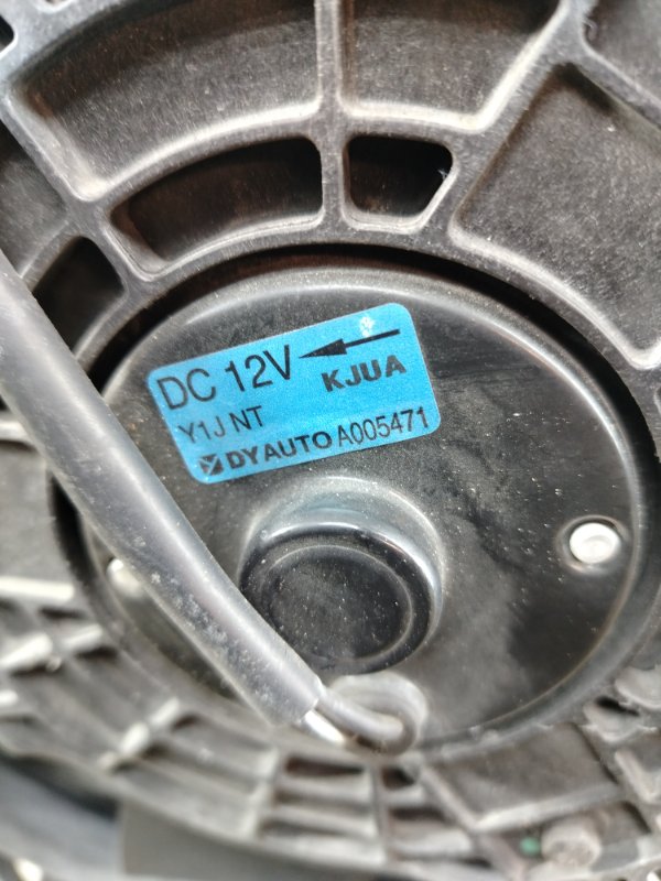 Радиатор основной передний для SUZUKI HUSTLER MR41S R06A 13 ракурс Радиатор основной передний для SUZUKI HUSTLER MR41S R06A 13 ракурс